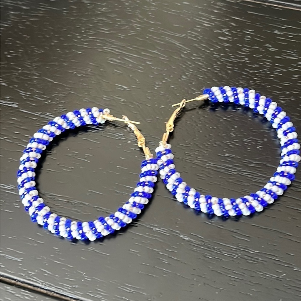 BLUE and white beaded hoop earrings-NWT
